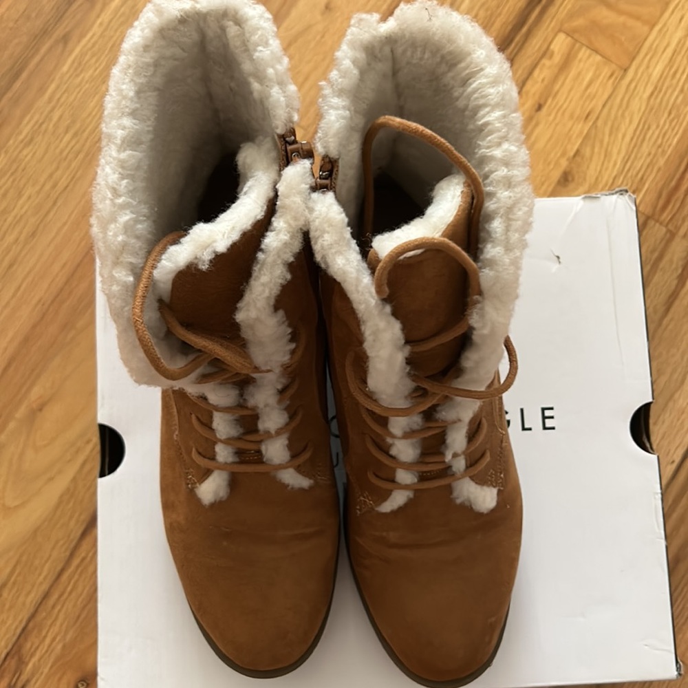 American Eagle Sherpa lined boot - Picture 4 of 6